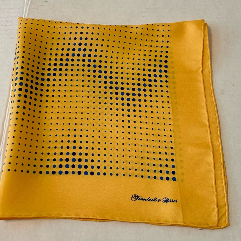 NEW Turnull & Asser Hand Rolled Sulk Pocket Square